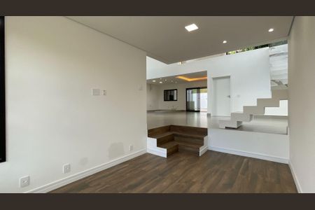 Casa à venda com 580m², 4 quartos e 4 vagas