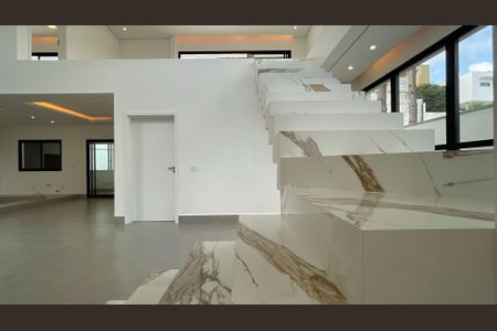 Casa à venda com 580m², 4 quartos e 4 vagas