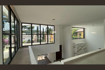 Casa à venda com 580m², 4 quartos e 4 vagas
