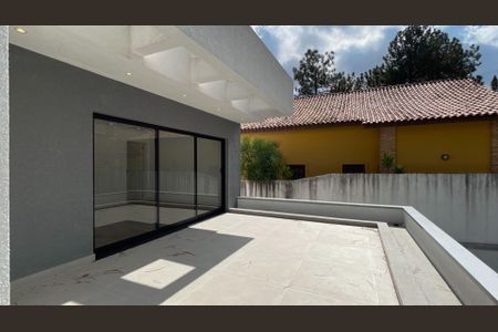 Casa à venda com 580m², 4 quartos e 4 vagas