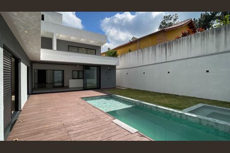 Casa à venda com 580m², 4 quartos e 4 vagas