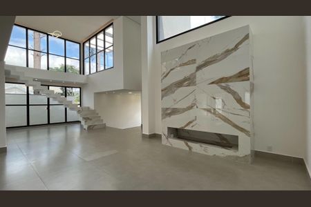 Casa à venda com 580m², 4 quartos e 4 vagas