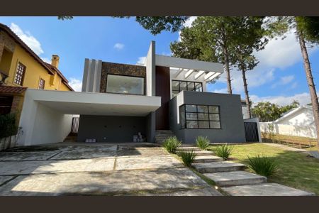 Casa à venda com 580m², 4 quartos e 4 vagas