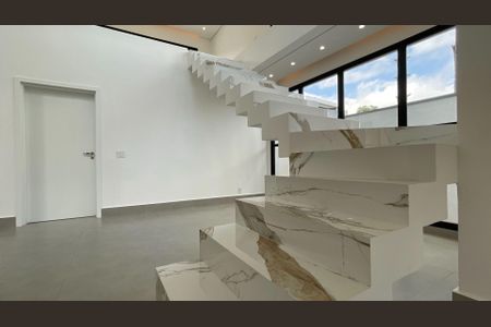 Casa à venda com 580m², 4 quartos e 4 vagas