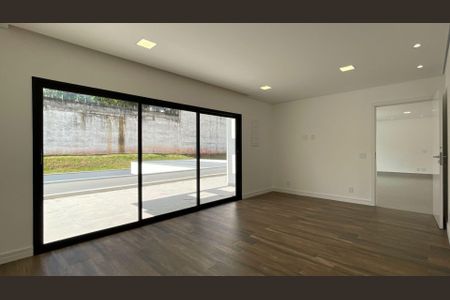 Casa à venda com 580m², 4 quartos e 4 vagas