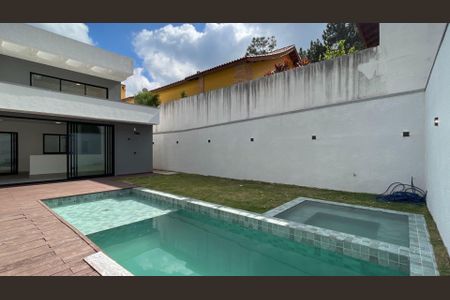 Casa à venda com 580m², 4 quartos e 4 vagas