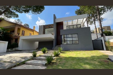 Casa à venda com 580m², 4 quartos e 4 vagas