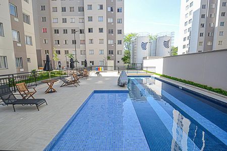 Apartamento para alugar com 40m², 2 quartos e sem vagaÁrea comum - Piscina