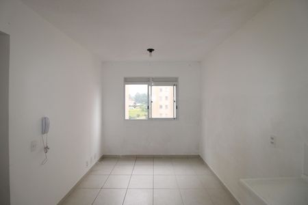 Sala - Cozinha de apartamento para alugar com 2 quartos, 30m² em Colônia (zona Leste), São Paulo