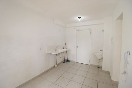 Sala - Cozinha de apartamento para alugar com 2 quartos, 30m² em Colônia (zona Leste), São Paulo