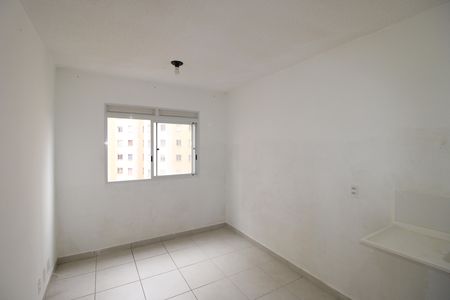 Sala - Cozinha de apartamento para alugar com 2 quartos, 30m² em Colônia (zona Leste), São Paulo