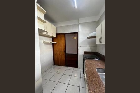 Apartamento para alugar com 120m², 3 quartos e 3 vagas Apartamento para alugar com 120m², 3 quartos e 3 vagasCozinha