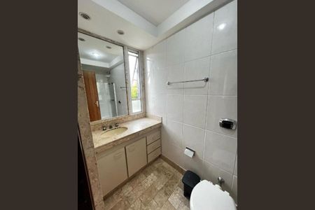 Banheiro de apartamento para alugar com 3 quartos, 120m² em Serra, Belo Horizonte