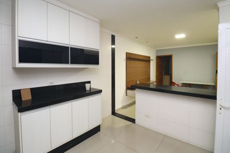 Casa para alugar com 127m², 3 quartos e 2 vagas Casa para alugar com 127m², 3 quartos e 2 vagasCozinha - Armários