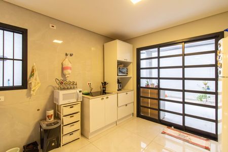 Casa à venda com 170m², 3 quartos e 3 vagas Casa à venda com 170m², 3 quartos e 3 vagasCozinha