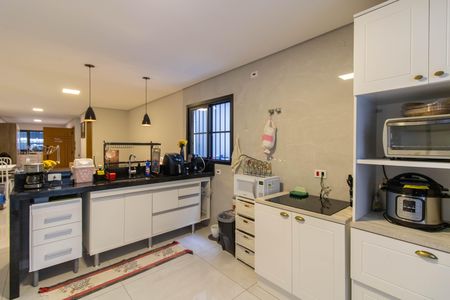 Casa à venda com 170m², 3 quartos e 3 vagas Casa à venda com 170m², 3 quartos e 3 vagasCozinha