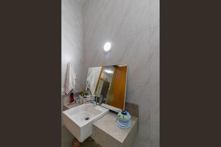 Casa à venda com 170m², 3 quartos e 3 vagas Casa à venda com 170m², 3 quartos e 3 vagasSuíte 1