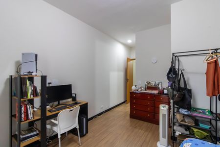 Casa à venda com 170m², 3 quartos e 3 vagas Casa à venda com 170m², 3 quartos e 3 vagasSuíte 2