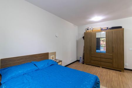 Casa à venda com 170m², 3 quartos e 3 vagas Casa à venda com 170m², 3 quartos e 3 vagasSuíte 1