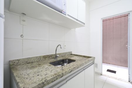 Apartamento para alugar com 28m², 1 quarto e sem vagaCozinha e Área de serviço 