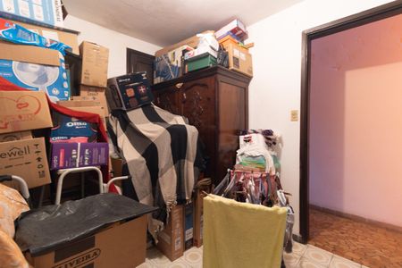 Casa à venda com 283m², 4 quartos e 4 vagasSuíte 2