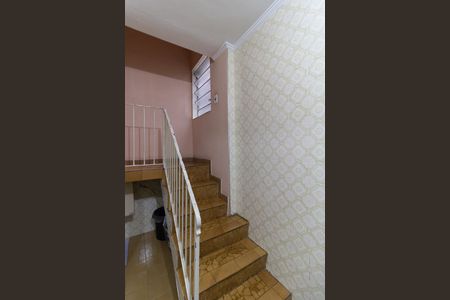 Casa à venda com 283m², 4 quartos e 4 vagasEscada