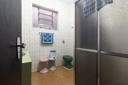 Casa à venda com 283m², 4 quartos e 4 vagasBanheiro Social 