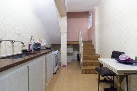 Casa à venda com 283m², 4 quartos e 4 vagasCozinha 