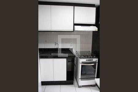 Apartamento para alugar com 76m², 2 quartos e 2 vagas Apartamento para alugar com 76m², 2 quartos e 2 vagasCozinha e Área de Serviço