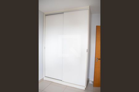 Apartamento para alugar com 76m², 2 quartos e 2 vagas Apartamento para alugar com 76m², 2 quartos e 2 vagasQuarto