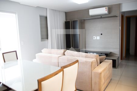Sala de apartamento para alugar com 2 quartos, 76m² em Setor Oeste, Goiânia