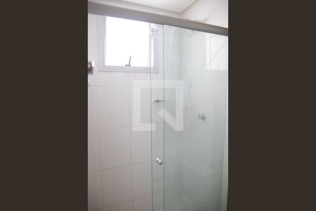 Apartamento para alugar com 76m², 2 quartos e 2 vagas Apartamento para alugar com 76m², 2 quartos e 2 vagasBanheiro da Suíte