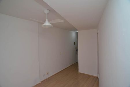 Sala de apartamento para alugar com 1 quarto, 35m² em Barra da Tijuca, Rio de Janeiro