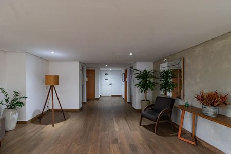 Apartamento para alugar com 75m², 2 quartos e 2 vagas Apartamento para alugar com 75m², 2 quartos e 2 vagasHall social