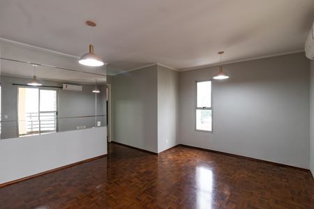 Sala de apartamento para alugar com 2 quartos, 75m² em Vila Romana, São Paulo