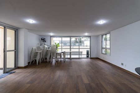 Apartamento para alugar com 75m², 2 quartos e 2 vagas Apartamento para alugar com 75m², 2 quartos e 2 vagasSalão de Festas