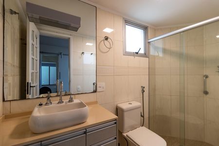 Apartamento para alugar com 75m², 2 quartos e 2 vagas Apartamento para alugar com 75m², 2 quartos e 2 vagasBanheiro da Suíte