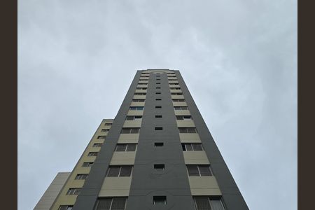 Apartamento para alugar com 75m², 2 quartos e 2 vagas Apartamento para alugar com 75m², 2 quartos e 2 vagasFachada
