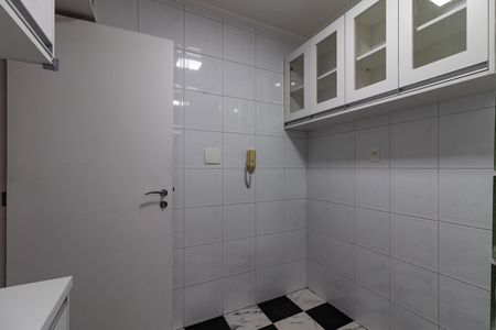 Apartamento para alugar com 75m², 2 quartos e 2 vagas Apartamento para alugar com 75m², 2 quartos e 2 vagasCozinha