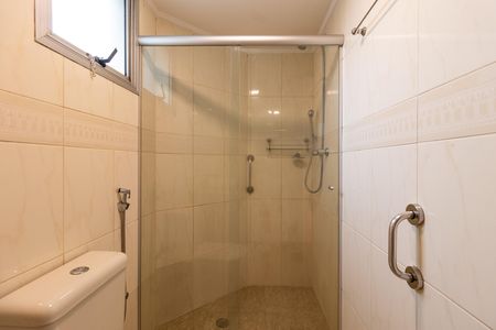 Apartamento para alugar com 75m², 2 quartos e 2 vagas Apartamento para alugar com 75m², 2 quartos e 2 vagasBanheiro da Suíte