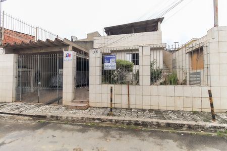 Casa para alugar com 55m², 1 quarto e sem vaga Casa para alugar com 55m², 1 quarto e sem vagaFachada