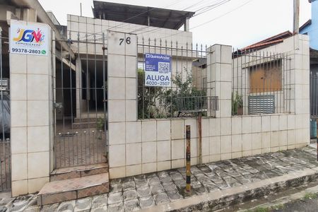 Casa para alugar com 55m², 1 quarto e sem vaga Casa para alugar com 55m², 1 quarto e sem vagaFachada
