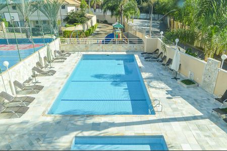 Casa de condomínio à venda com 120m², 3 quartos e 2 vagas Casa de condomínio à venda com 120m², 3 quartos e 2 vagasÁrea comum - Piscina