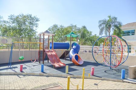 Casa de condomínio à venda com 120m², 3 quartos e 2 vagas Casa de condomínio à venda com 120m², 3 quartos e 2 vagasÁrea comum - Playground