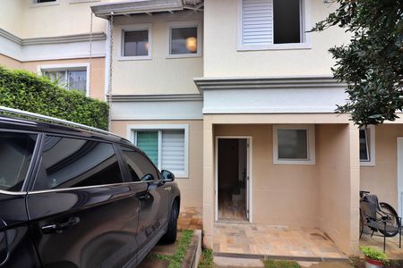 Casa de condomínio à venda com 120m², 3 quartos e 2 vagasFachada