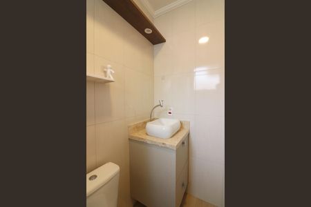 Casa de condomínio à venda com 120m², 3 quartos e 2 vagasBanheiro Social