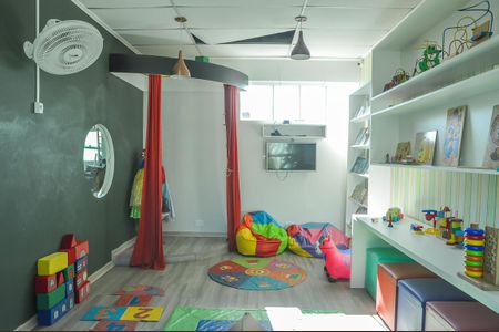 Casa de condomínio à venda com 120m², 3 quartos e 2 vagas Casa de condomínio à venda com 120m², 3 quartos e 2 vagasÁrea comum