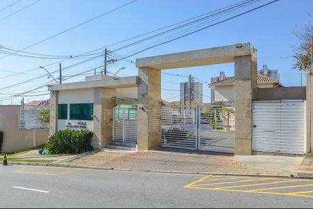 Casa de condomínio à venda com 120m², 3 quartos e 2 vagas Casa de condomínio à venda com 120m², 3 quartos e 2 vagasFachada