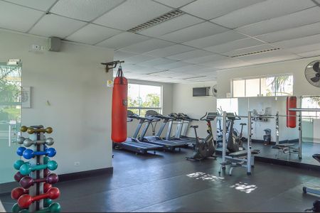 Casa de condomínio à venda com 120m², 3 quartos e 2 vagas Casa de condomínio à venda com 120m², 3 quartos e 2 vagasÁrea comum - Academia