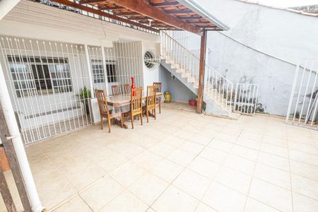 Casa para alugar com 200m², 4 quartos e 3 vagas Casa para alugar com 200m², 4 quartos e 3 vagasArea externa